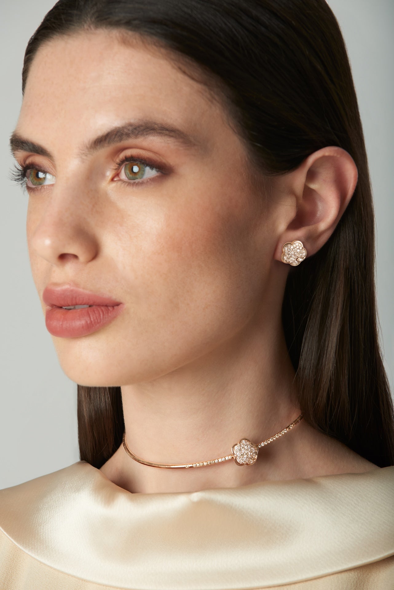Petit Joli Choker - True Passion
