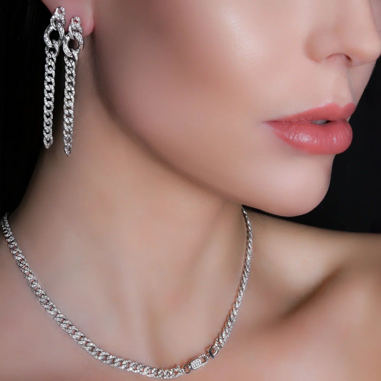 Spallanzani Chains